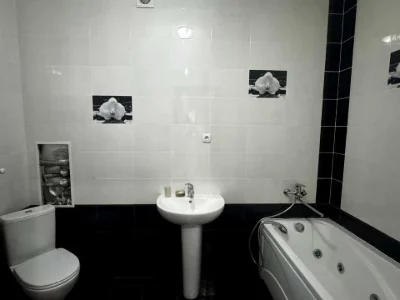 Apartment. Kharkiv, Peremohy Avenue.