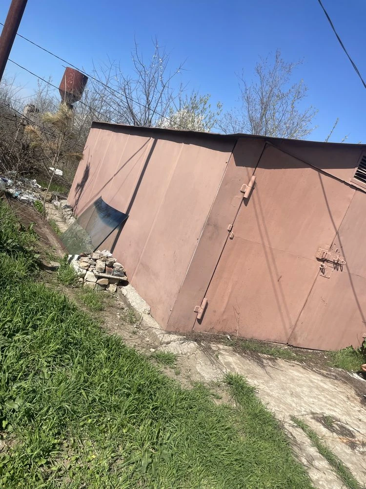 Продам Гараж разборной (Без земли , каркас)
