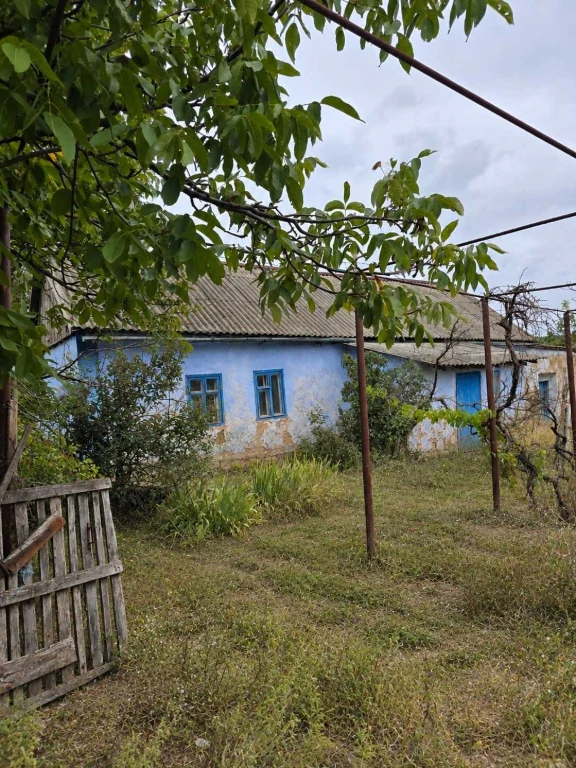 Country house for sale in the area, price 3000 (Razdelny) new documents