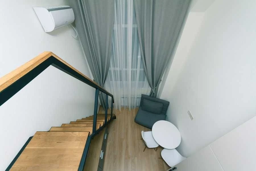 Дворівнева квартира loft Шевченківський район метро Берестей