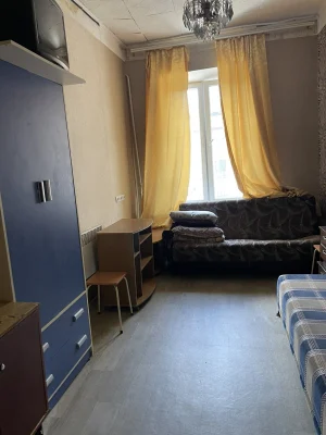 1к Комуна Центр Садовая ,всё своё