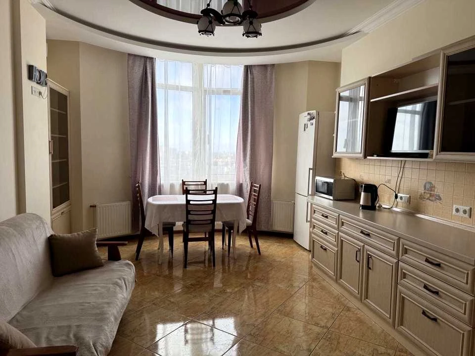 Apartment. Odesa, French Boulevard.