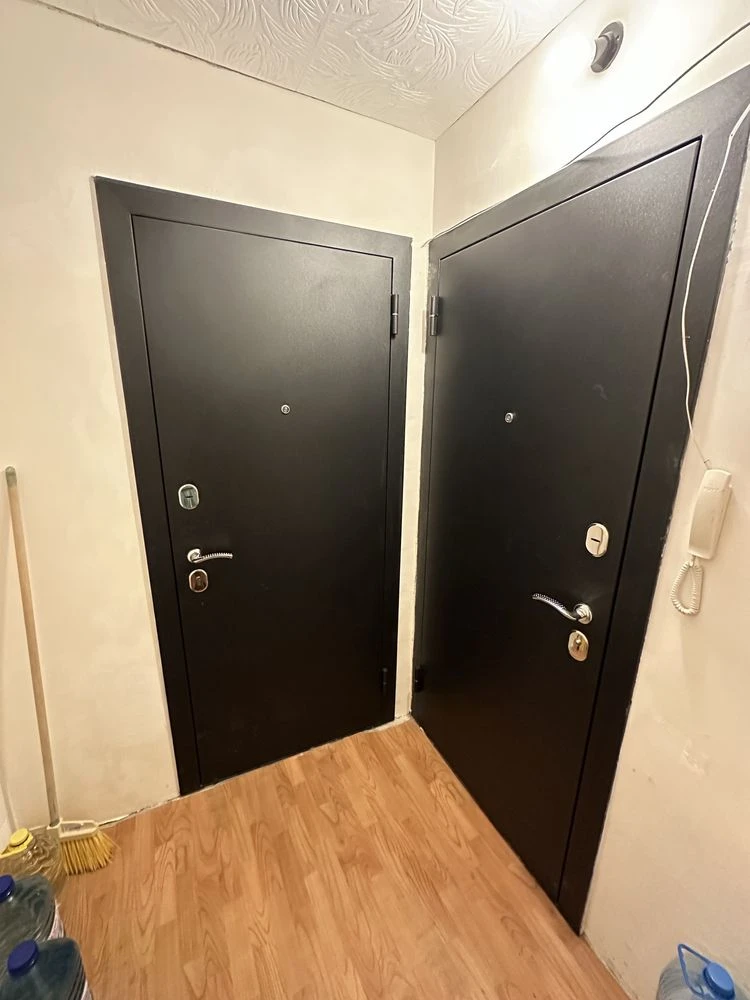 Sale of 3-room and 1-room apartments in one entrance