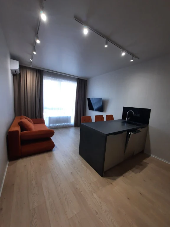 OK'LAND, Solomyansky District. First time on the market