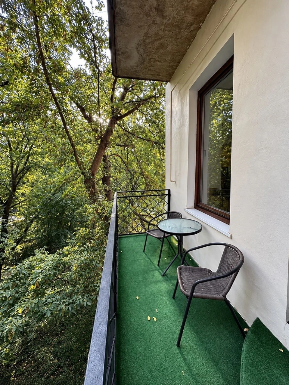 3 Bedroom Apartment near Zoloti Vory, 90 sq m, Oleksa Honchar Street