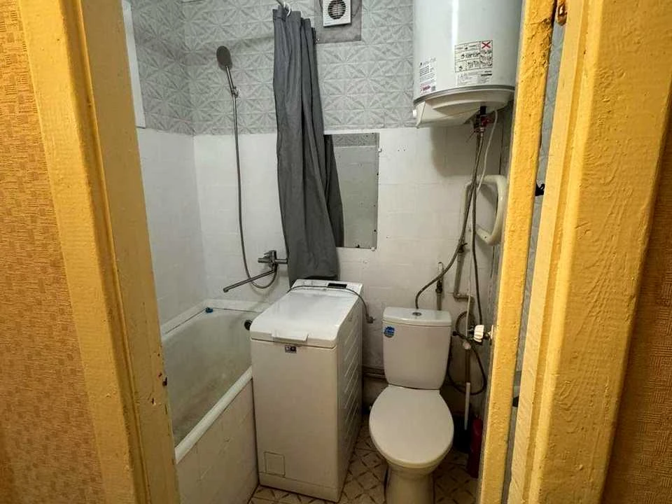 Apartment. Academician Dobrokhotov Street, Kyiv