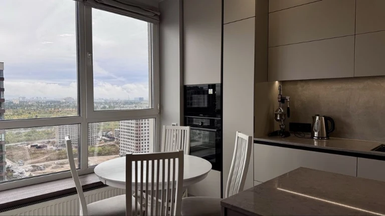 Rent 2-bedroom apartment in the "Vаршавський" residential complex. Крістерів 18/6!