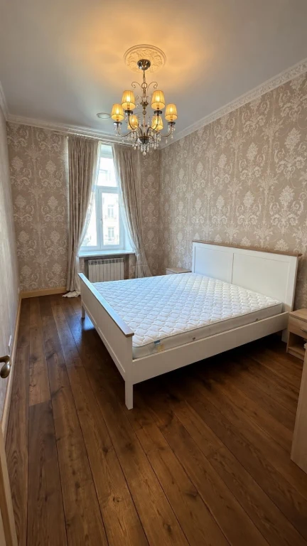 3 rooms, 90 m2, Center, Maidan Zoloti Vorota, Shevchensky, Sofiyivska