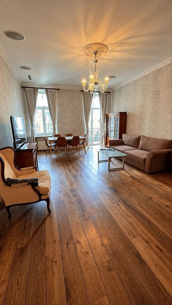 3-кімнатна квартира, 90 м², Центр, Майдан Золоті Ворота, Шевченківський, Софіївська