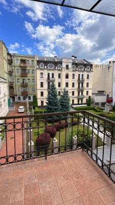 3-кімнатна квартира, 90 м², Центр, Майдан Золоті Ворота, Шевченківський, Софіївська