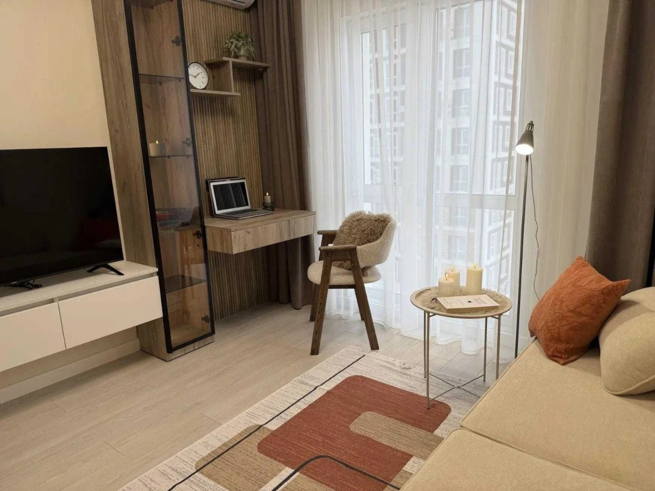 Long-term Rental: New England Residential Complex, Maximovych Street