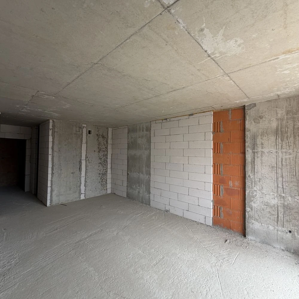 CENTRE 1-bedroom apartment, National Guard Street, park