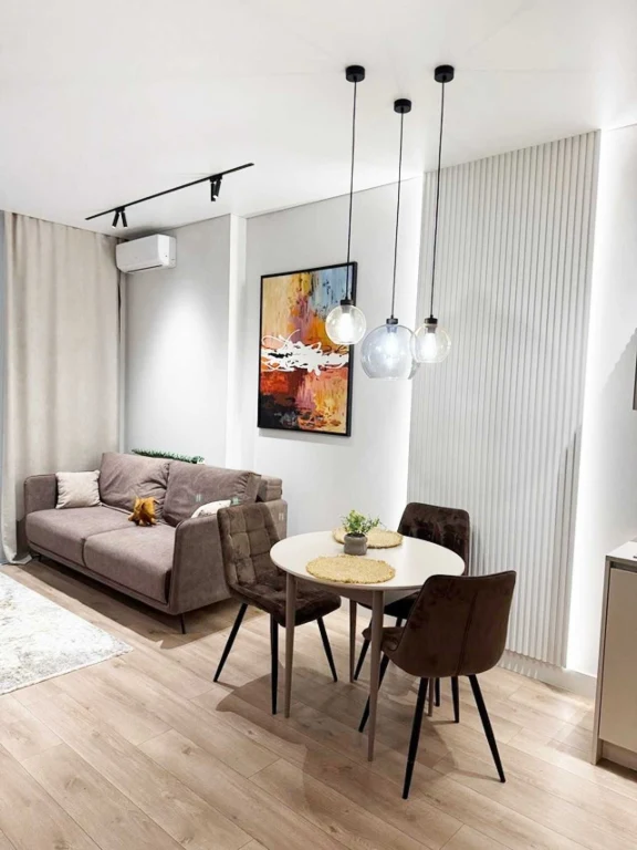Rent 1-bedroom apartment in Manhattan City Residence in Invertor complex