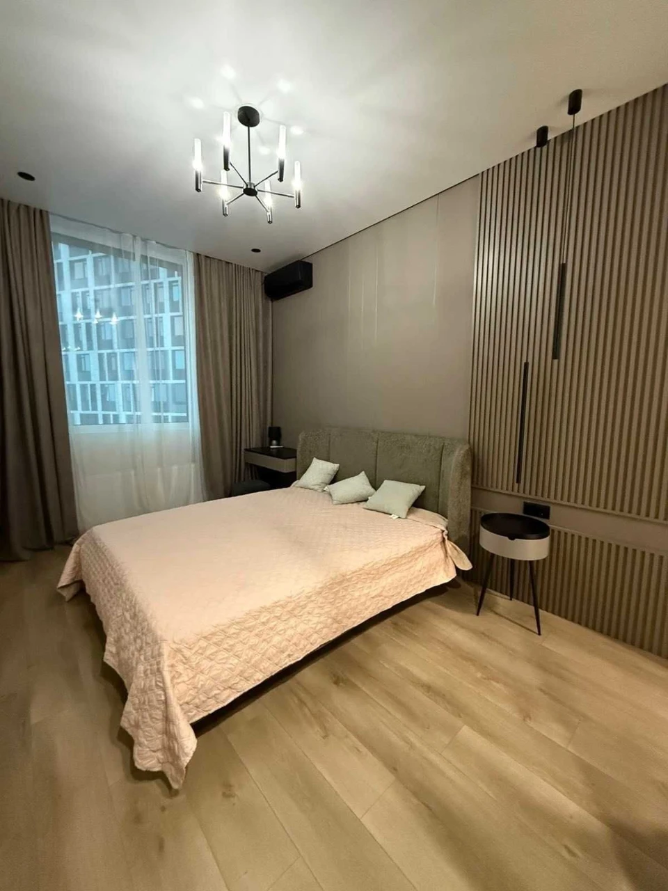 Rent 1-bedroom apartment in Manhattan City Residence in Invertor complex