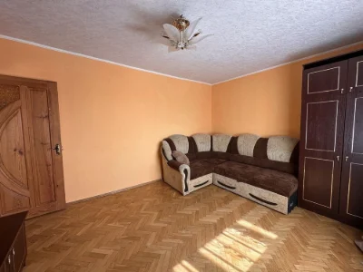 3 separate rooms, Rent near Вокзальна Metro