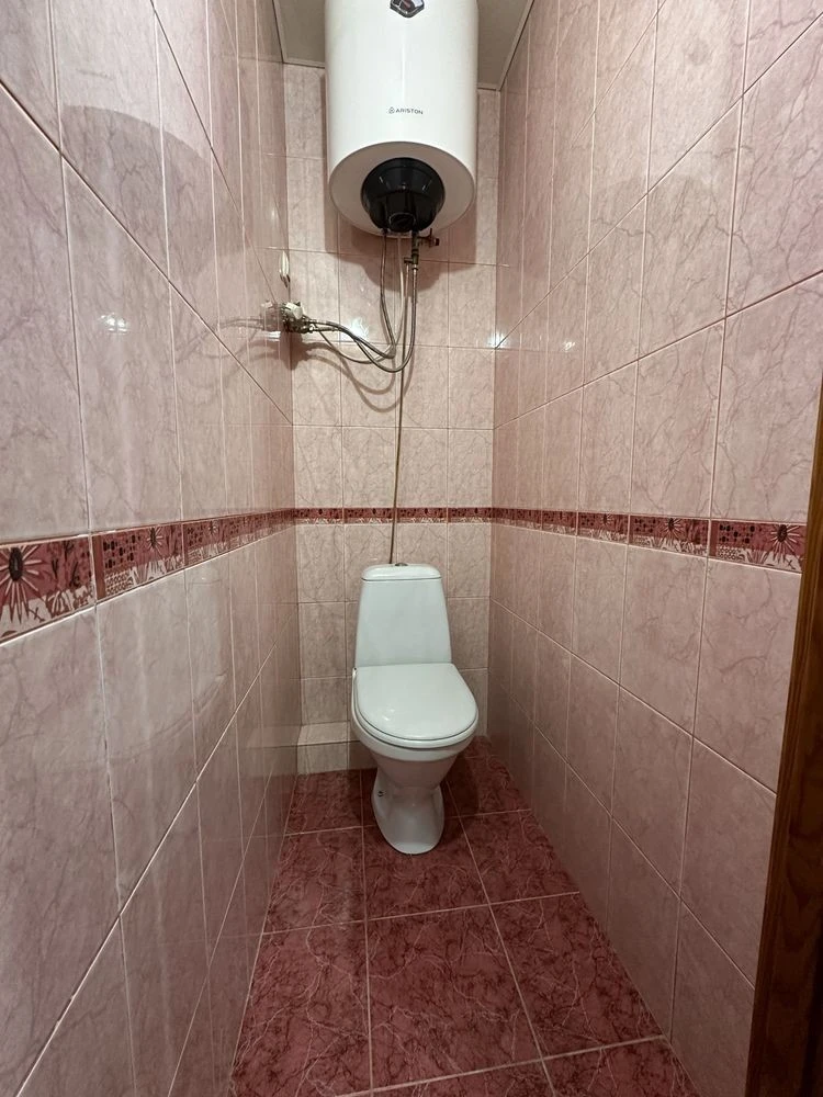 3 separate rooms, Rent near Вокзальна Metro