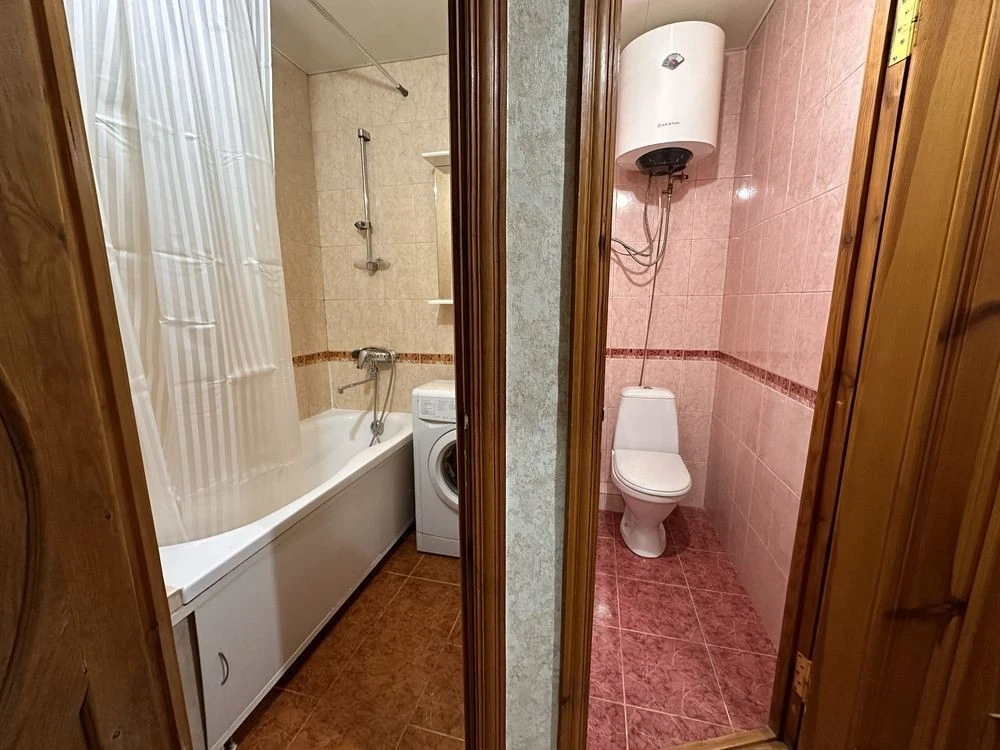 3 separate rooms, Rent near Вокзальна Metro