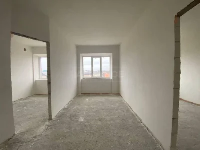 Sale of a furnished 2-room apartment ready for renovation