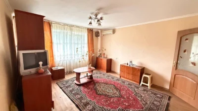 Продам квартиру в Таїрові – Левітан, кут Небесної