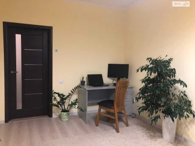 Long-Term Rental Apartment Holosko