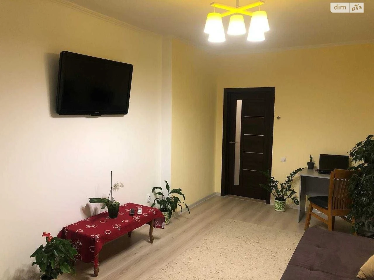 Long-Term Rental Apartment Holosko