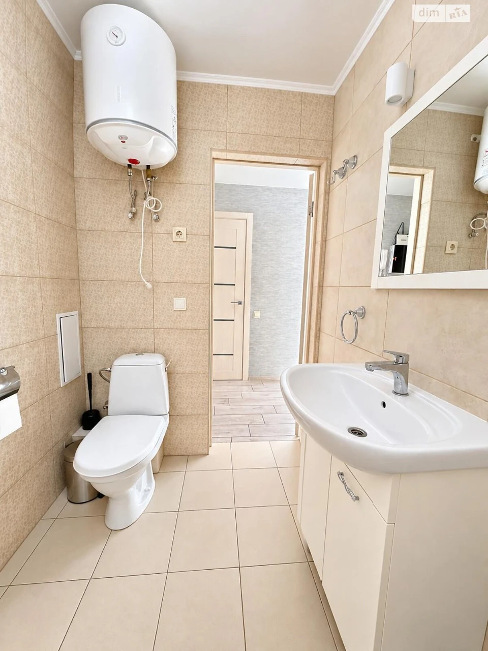 Long-Term Rental Apartment, Perhotravnevyi Massiv