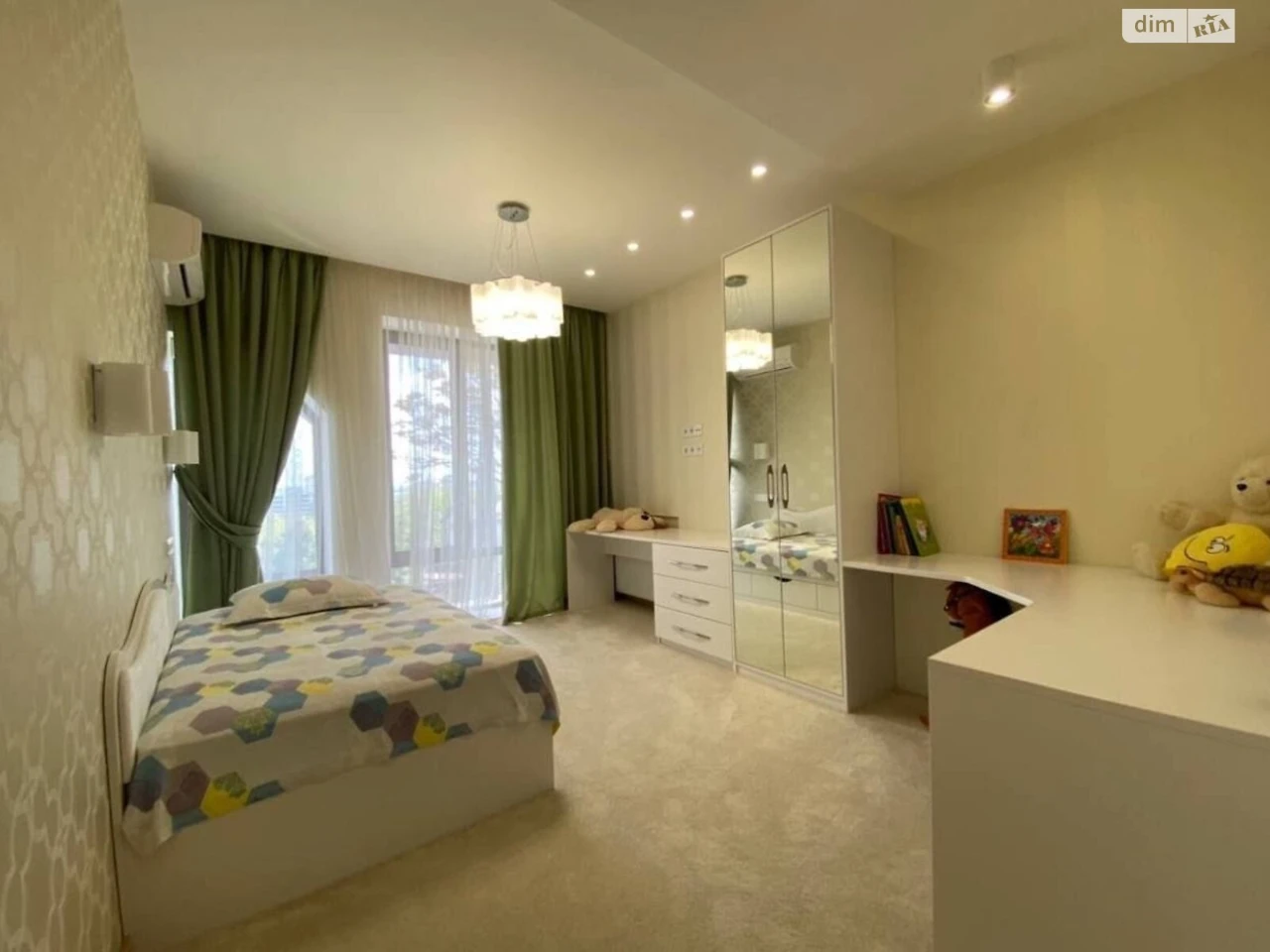 Long-Term Rental Apartment Nagorny