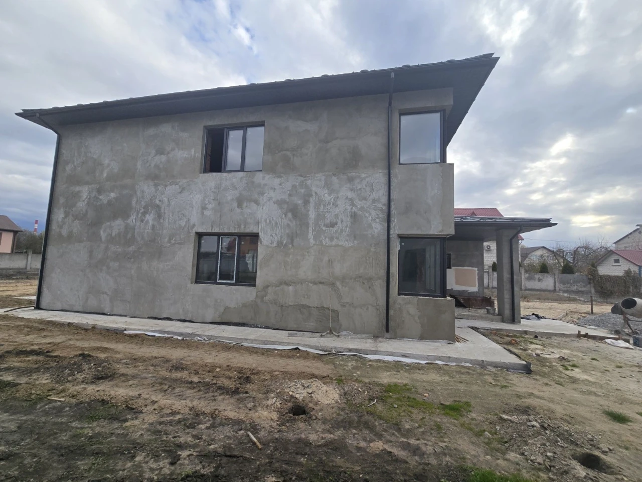 House near Kyiv (3 km)
