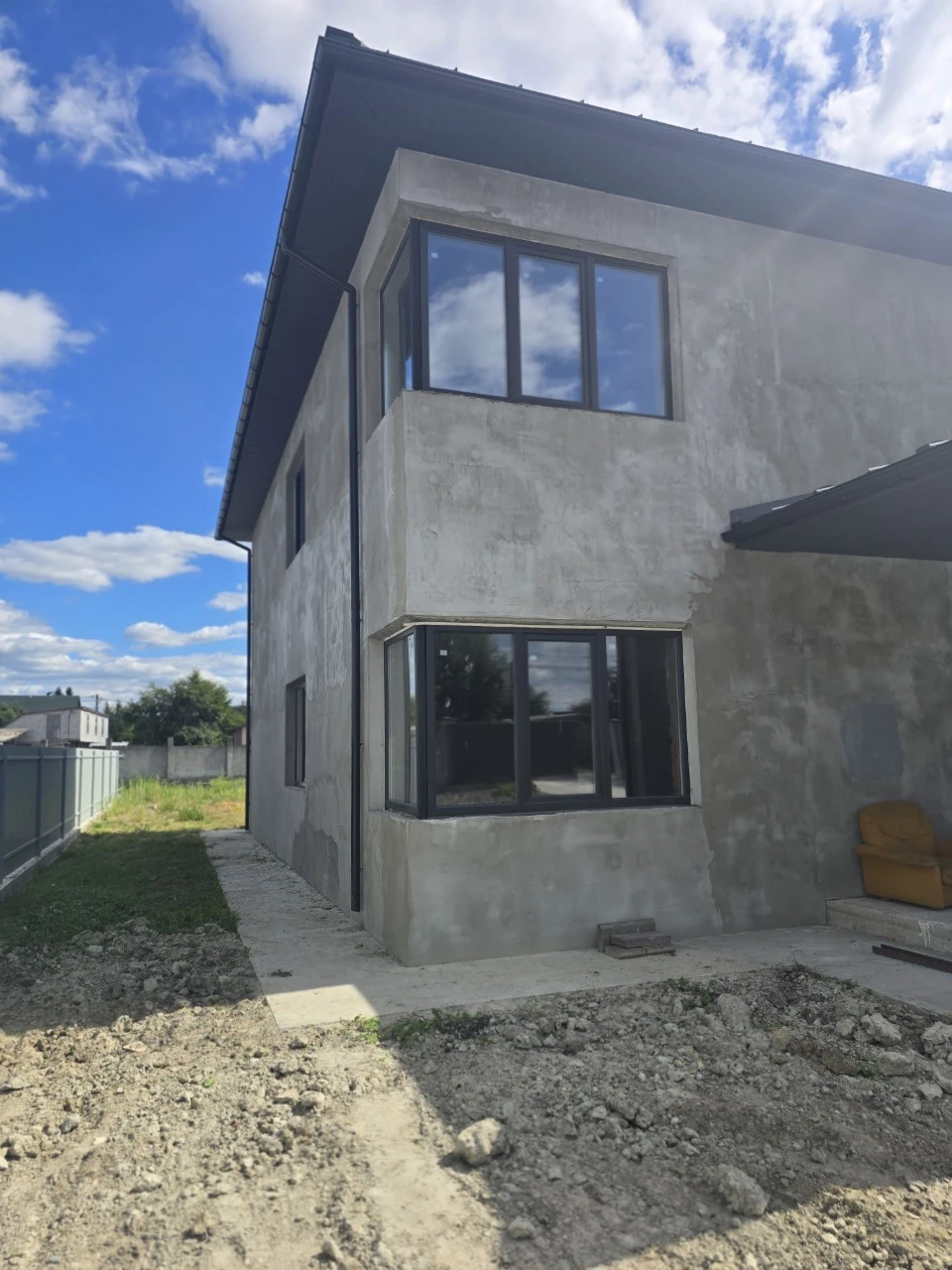 House near Kyiv (3 km)