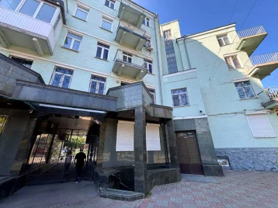 Квартира. Київ, проспект Михаила Грушевського