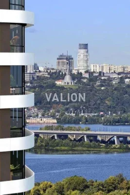 Продаж 2-к квартири вул. Дніпровська набережна 12д