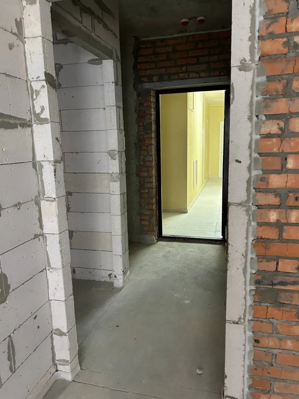 Продажа 1-комнатной квартиры 45 кв. м в ЖК "Окленд" (Повітрофлотская)