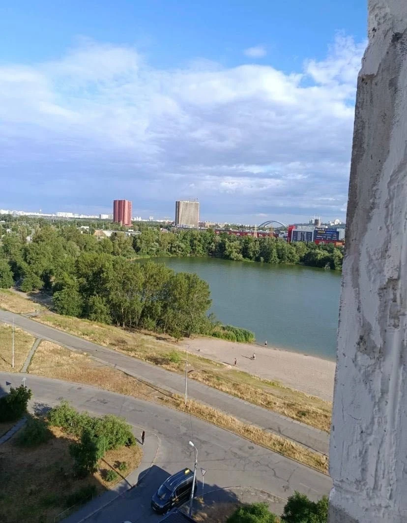 Без комісії! Видова 1-кімнатна на Оболоні біля озера вул. Пр
