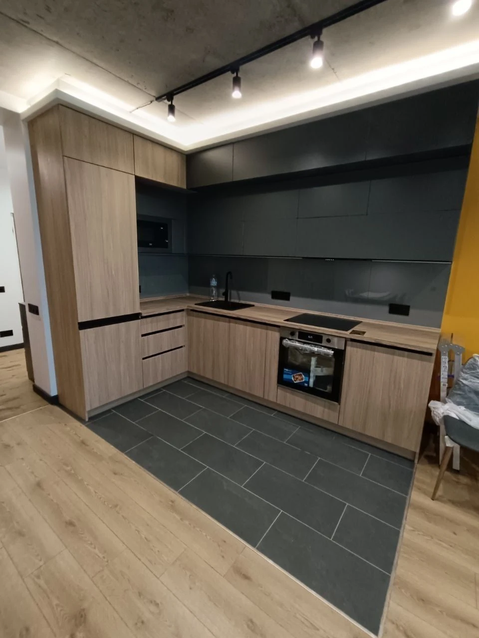 Rent 1BR Apartment on Bereстейський Prospekt 55A.