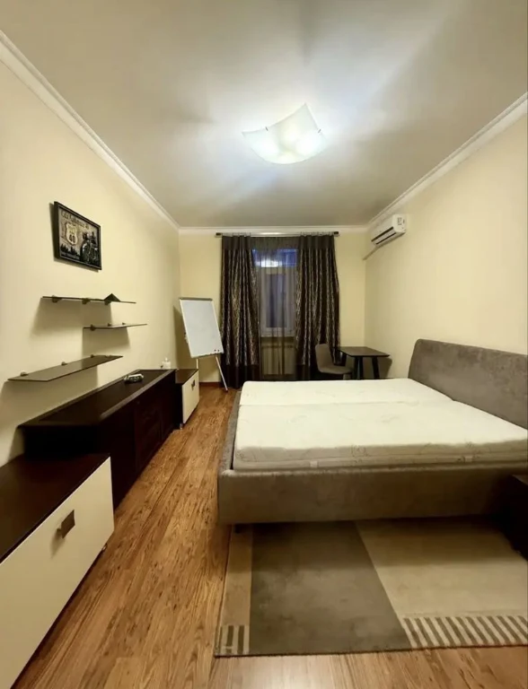 Apartment, Marchenko Street, 11, Khlovska metro station