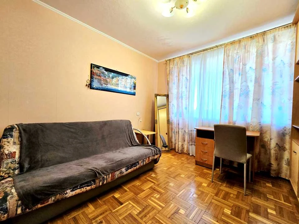 Apartment. Kosmichna Street, Kharkiv