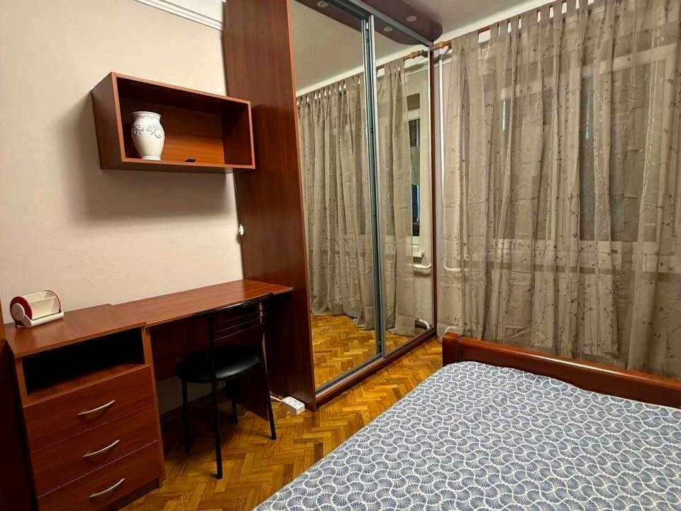 Apartment. Polevetskaya st., Kyiv