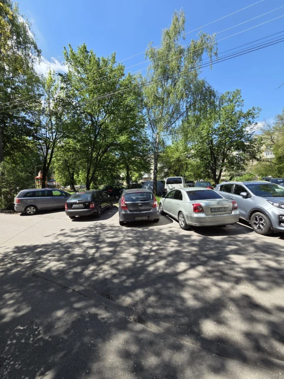 Продаж чудового 3-кімнатного житла в районі Вишенька. Відмінне розташування з АГВ