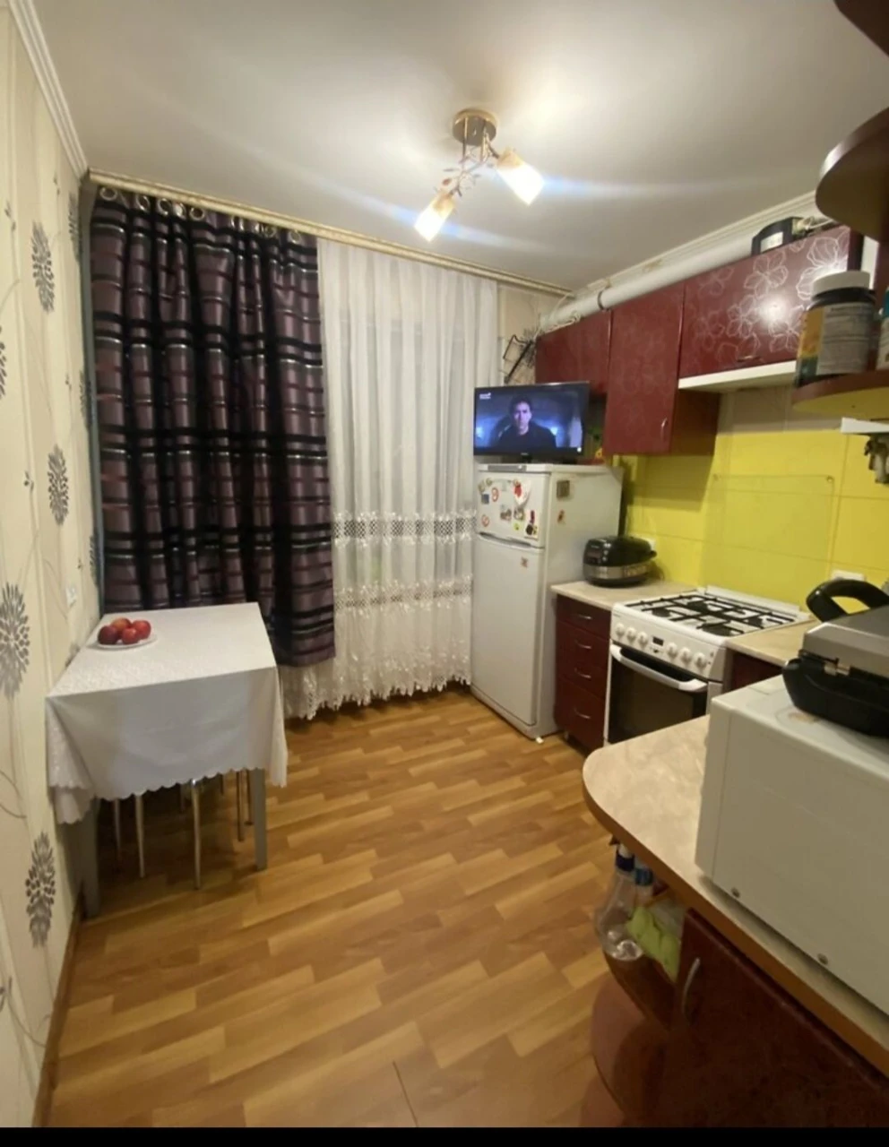 Продаж чудового 3-кімнатного житла в районі Вишенька. Відмінне розташування з АГВ