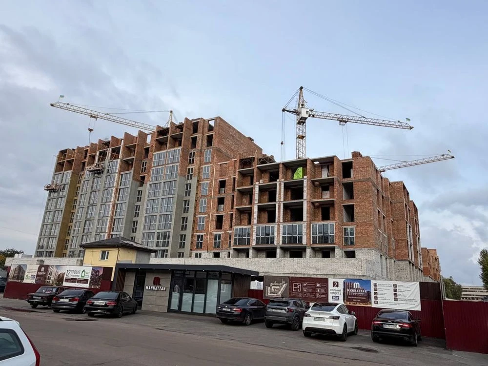 Apartment in the "Manhattan" residential complex, 2 rooms, 3rd floor (2nd section)