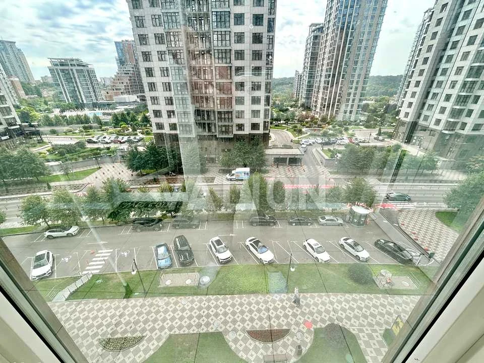 Квартира. Київ, вулиця Андрія Верхогляда.