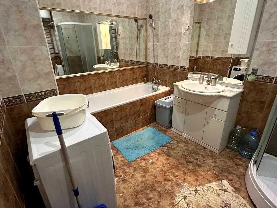 Apartment. Kyiv, Pnzhyi Zaton st.