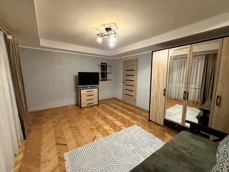 Apartment. Metropolitan Vasyl Lipkivsky Street, Kyiv