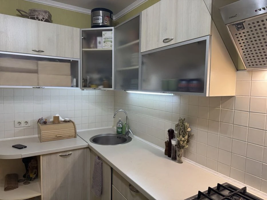 Продам 3 ком квартиру чешка на Красном Камне ул Ю Кондратюк