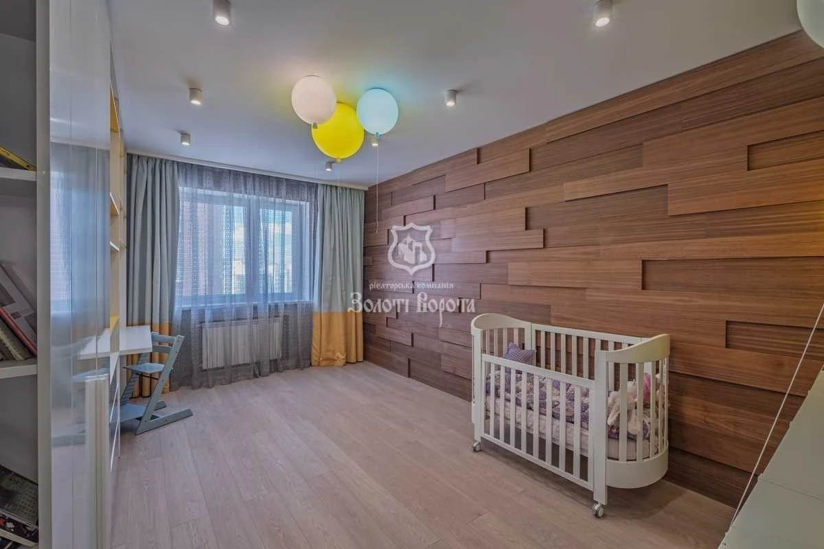3-room apartment for sale 117.5 m², Anna Akhmatova St., 1