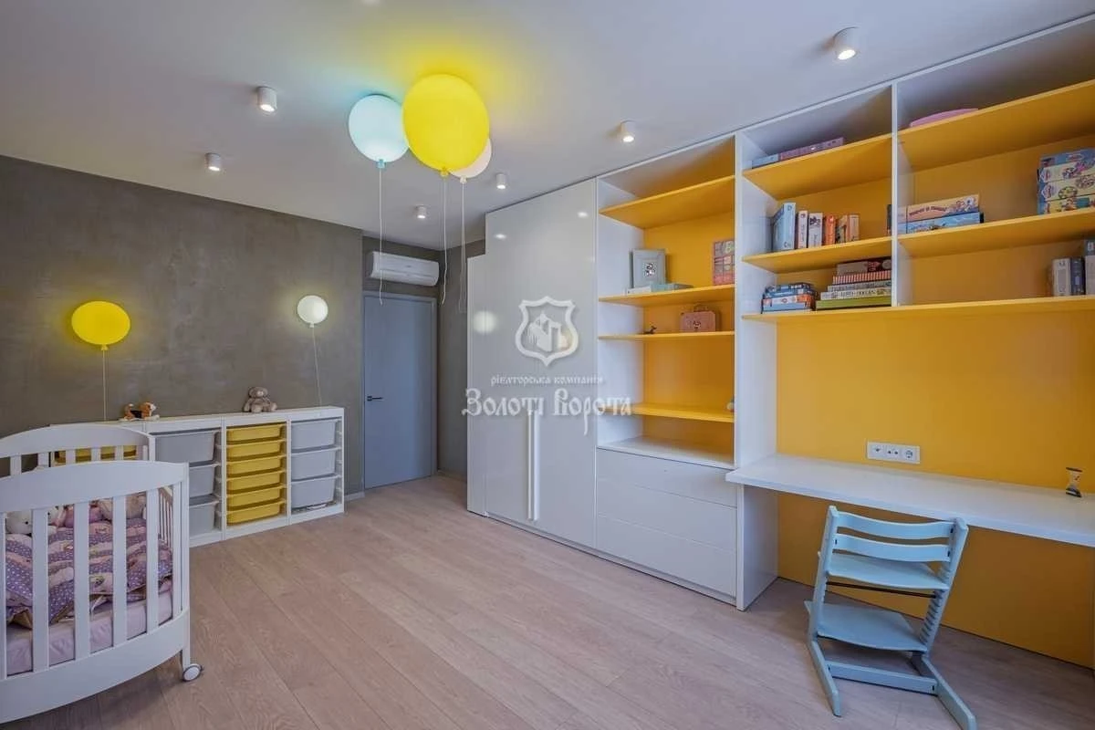 3-room apartment for sale 117.5 m², Anna Akhmatova St., 1