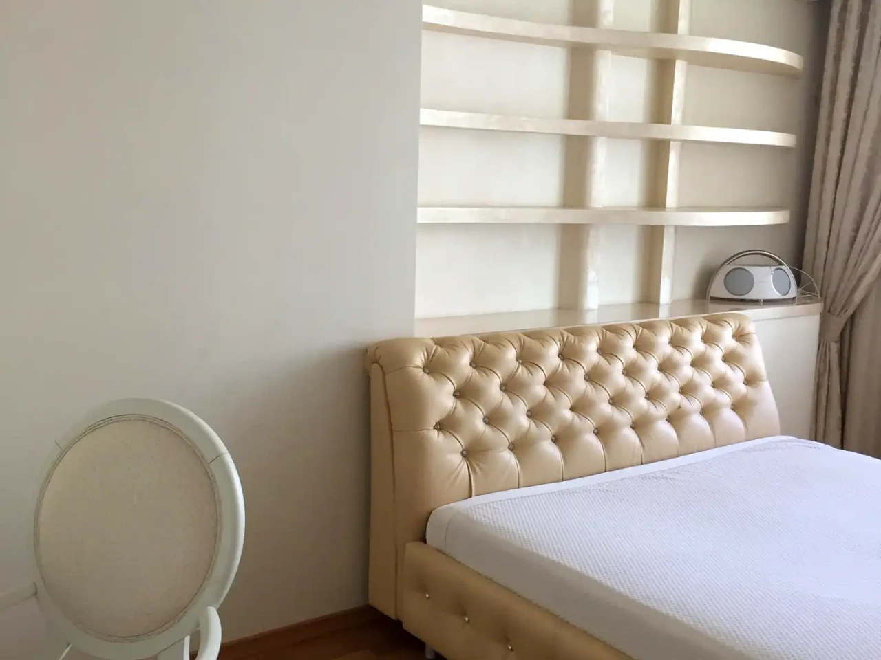 Сдам 3-комнатную квартиру 110 м²