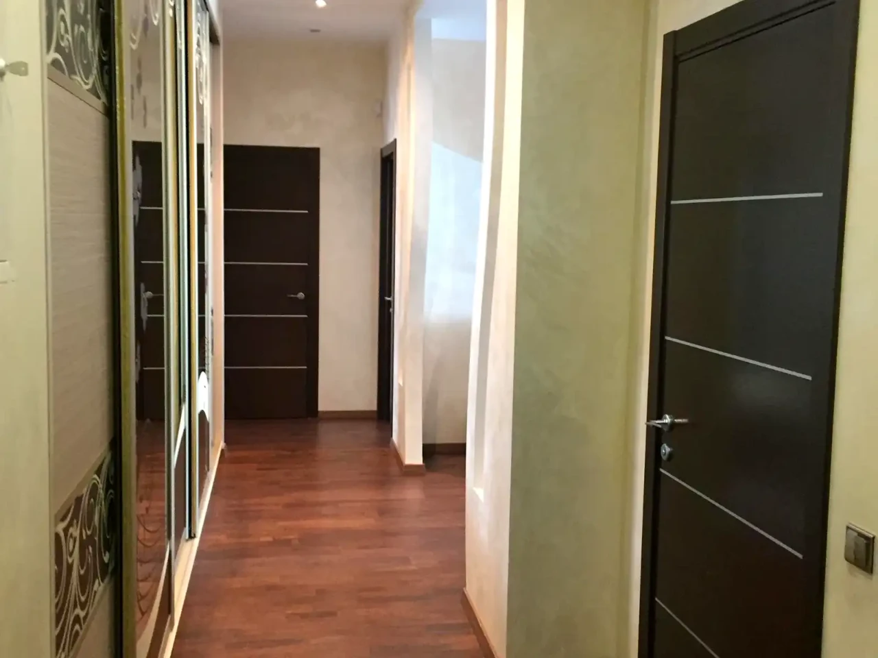 Сдам 3-комнатную квартиру 110 м²