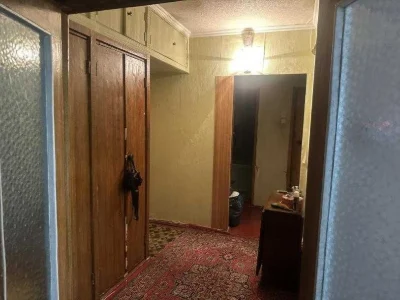 2-кімнатна квартира - покращена, з кухне в центрі, 3/9 в Роганському жилому масиві
