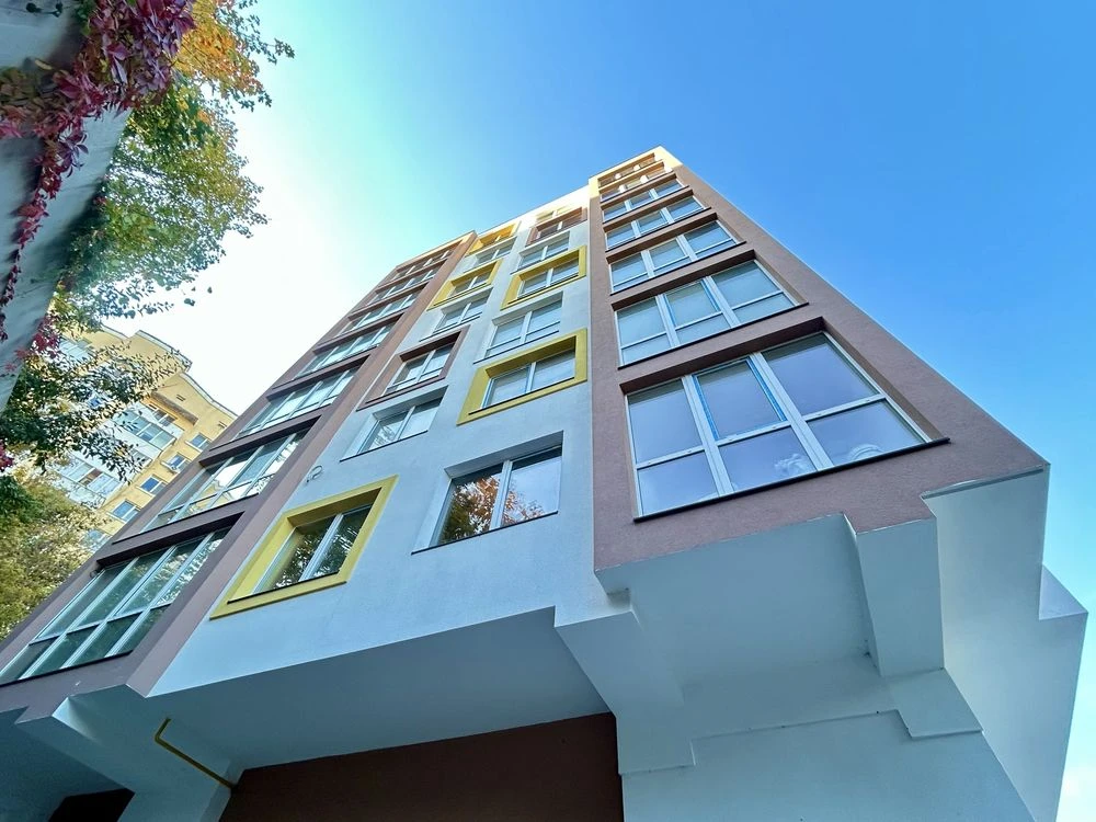 No commission. Newly built. Ochertya Street (side of Tvorcheskaya)